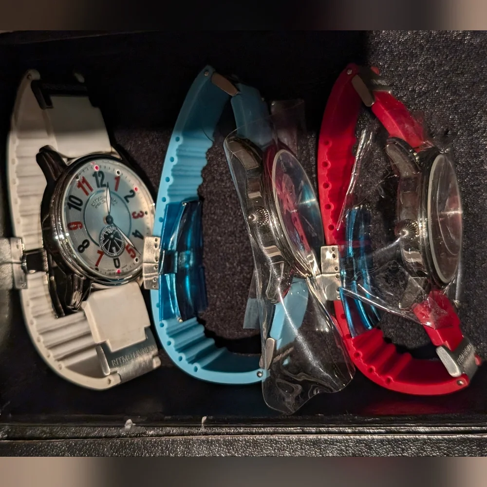 Lot of 3 Ritmo Mundo Divina Swiss Made Silver Tone WR 5ATM Unisex Wrist Watches